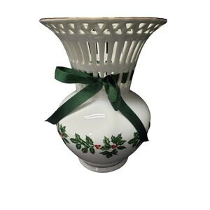 Formalities Holly Collection Latticework Porcelain Christmas Vase Gold Trim 10"